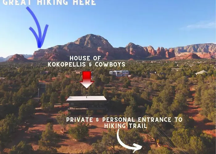 Holiday home Close To Fresh Creek! Sleeps 12 ~ Amazing Views W/serene Open Space ~ Hot Tub + Game ~ Trails Outside *